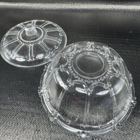 Vintage KIG Indonesia Clear Crystal Glass Candy Dish Container Lid Oyster Pearl - Picture 3 of 11